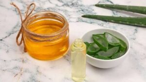 Honey and Aloe Vera Hair Mask